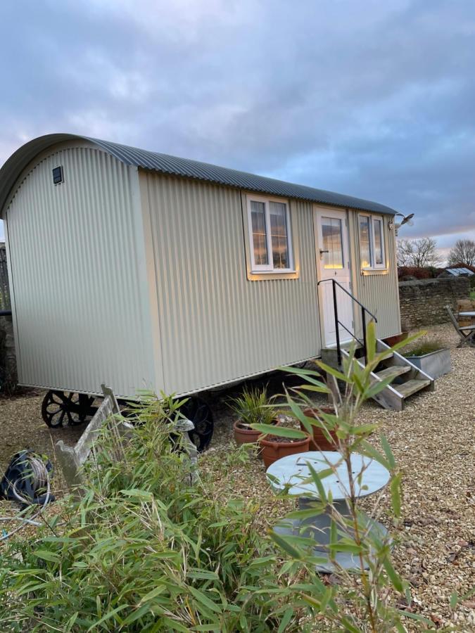 The Shepherd'S Hut Mixbury Exteriér fotografie
